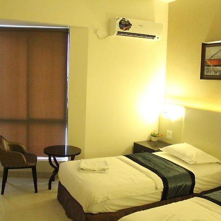 Hotel Patiala House Ahmednagar Exterior photo
